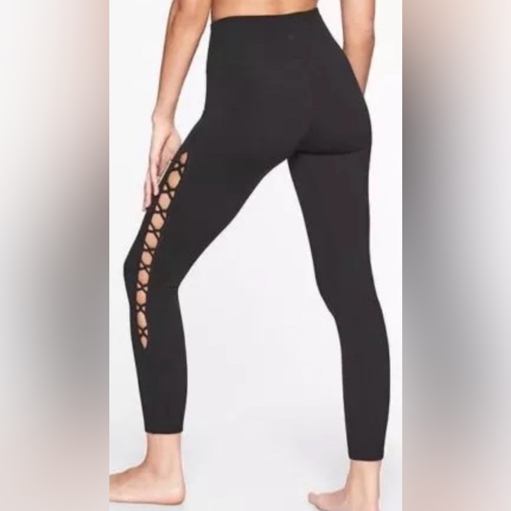 Athleta Solid Black Twist Cut Out Leggings XS High Rise